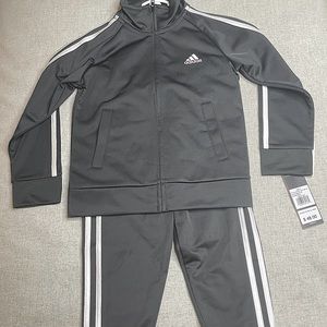 SOLD Kids Adidas Tracksuit 4T